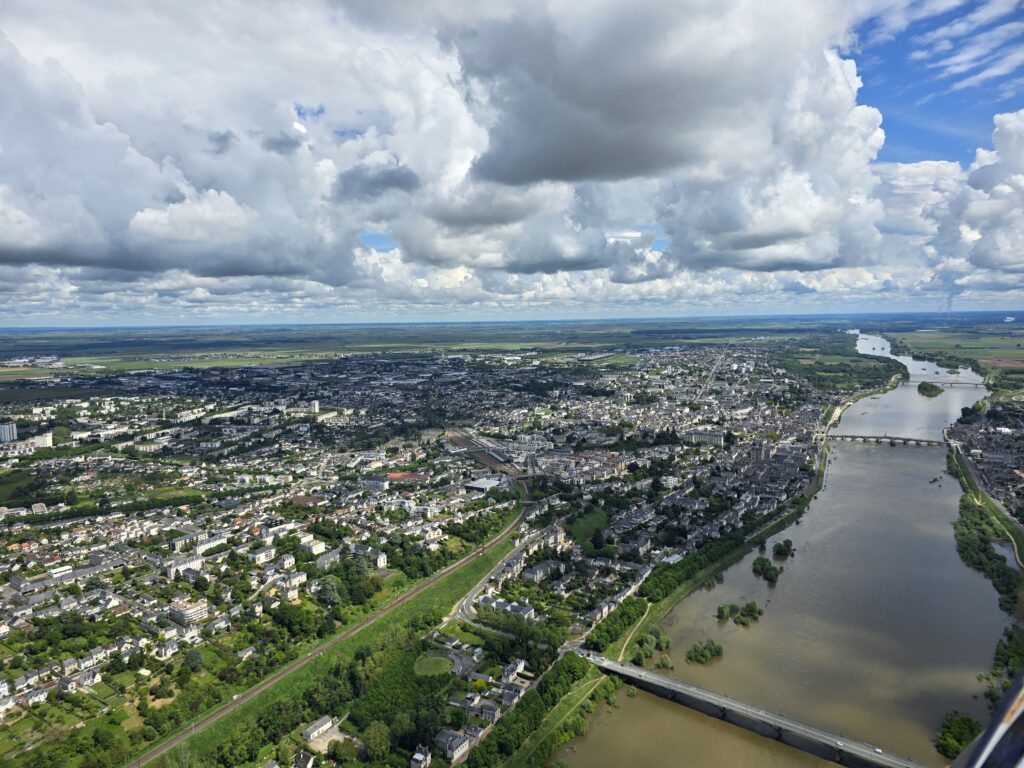 Blois et la Loire vus d'en haut